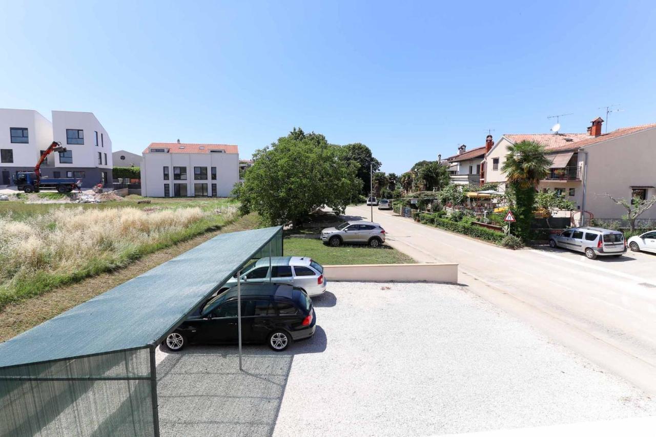 Sunshine Apartments Funtana With Balcony And Sea View Экстерьер фото