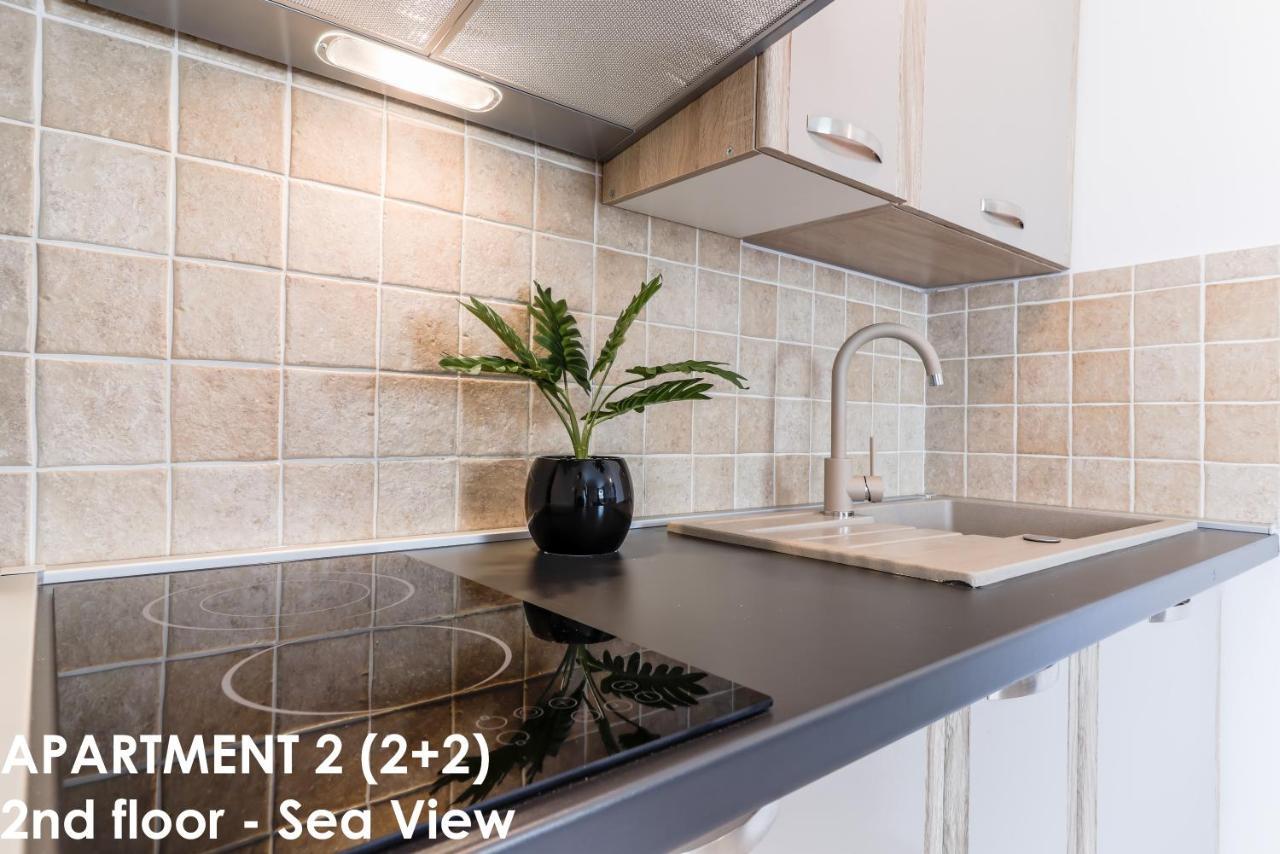 Sunshine Apartments Funtana With Balcony And Sea View Экстерьер фото