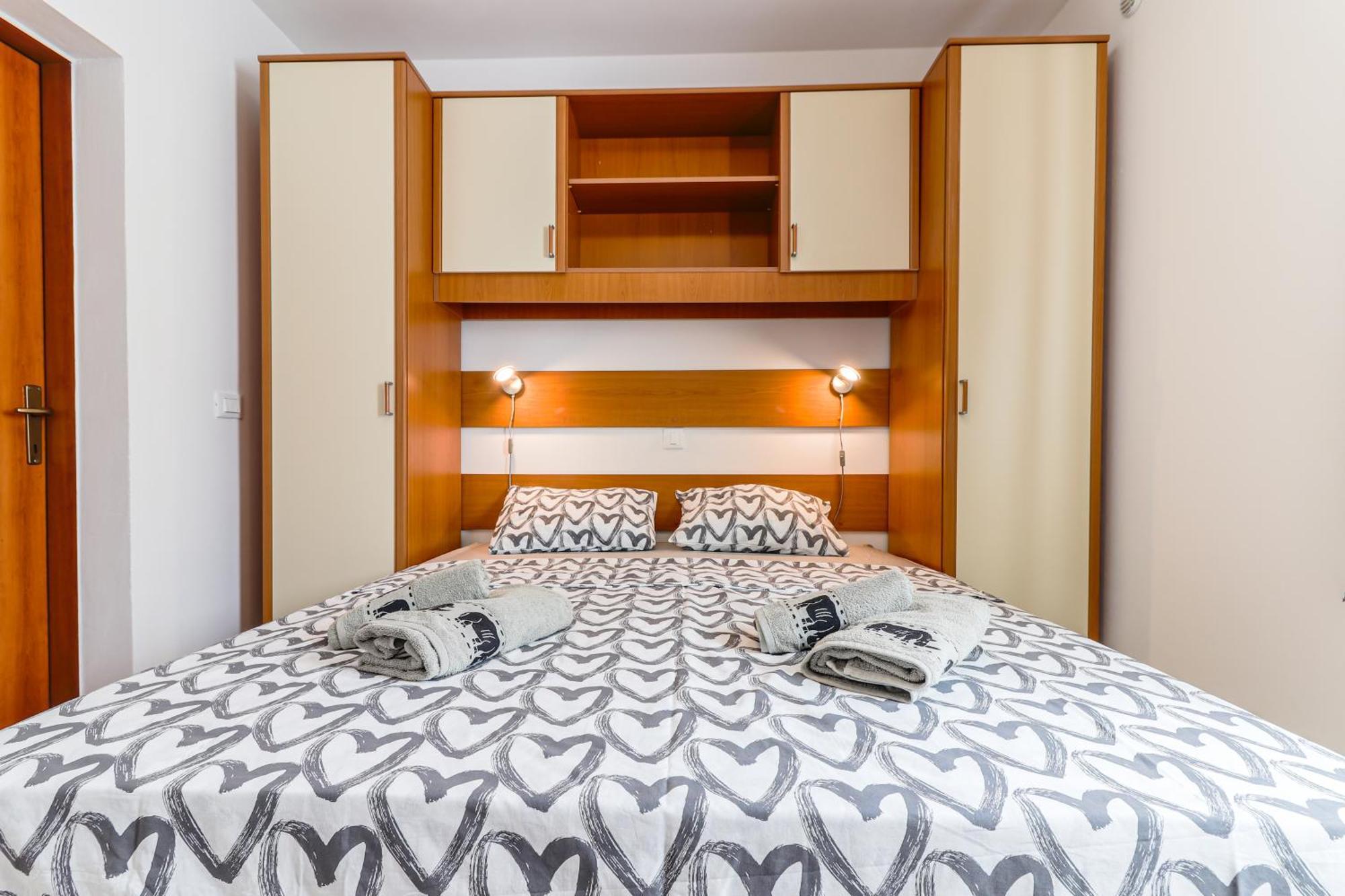 Sunshine Apartments Funtana With Balcony And Sea View Экстерьер фото