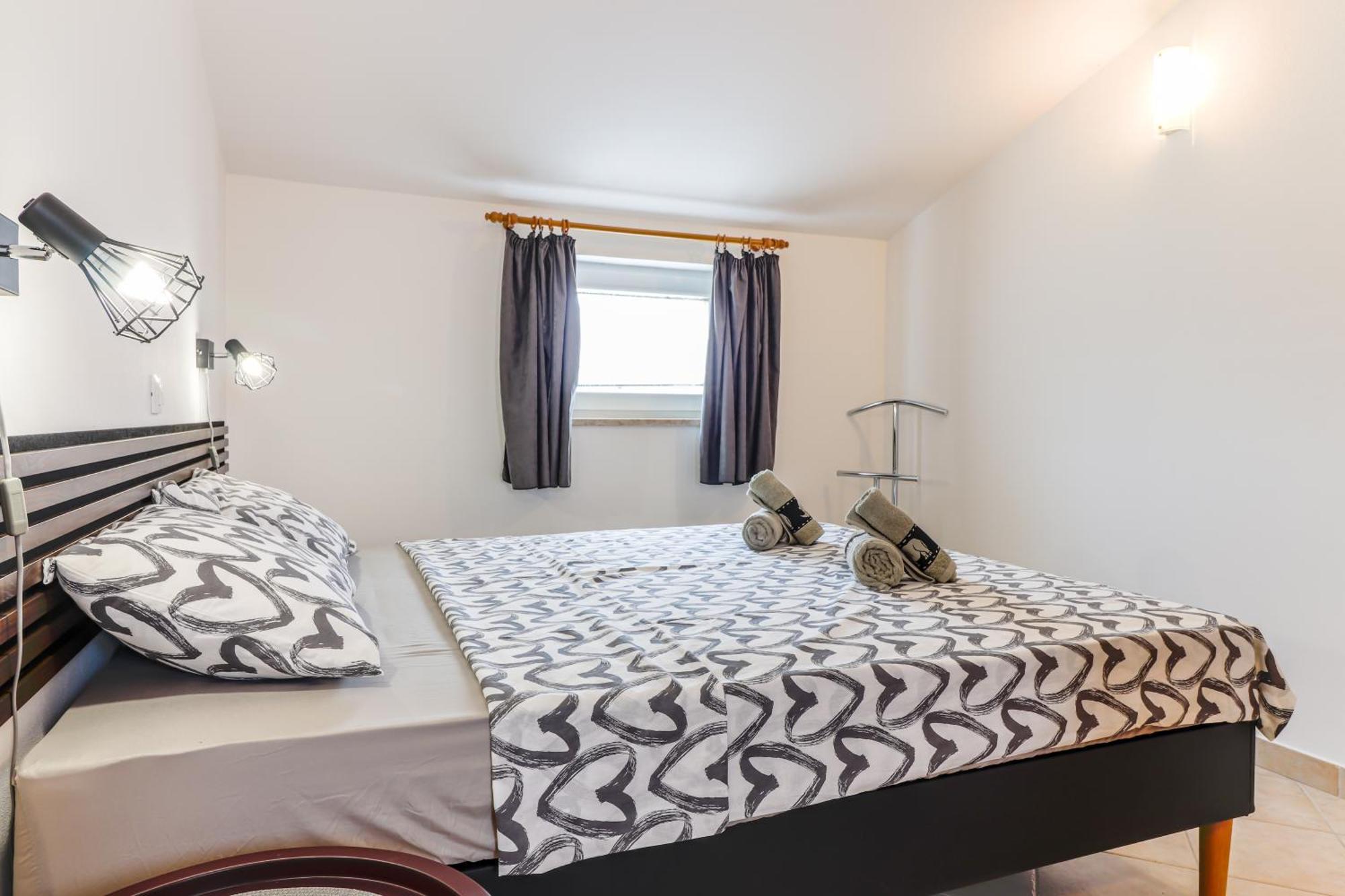 Sunshine Apartments Funtana With Balcony And Sea View Экстерьер фото