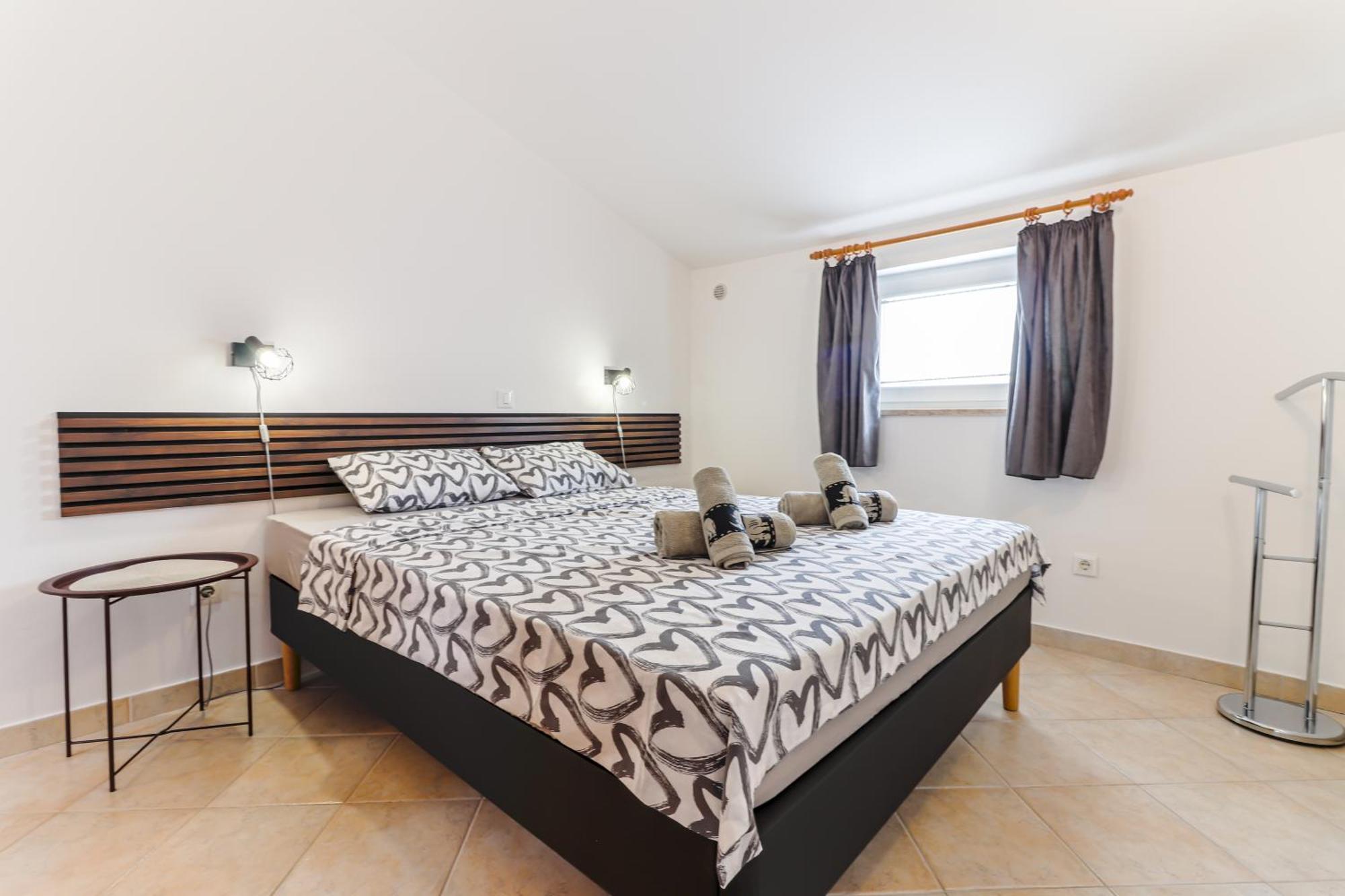 Sunshine Apartments Funtana With Balcony And Sea View Экстерьер фото